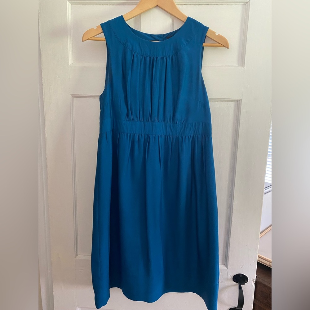 Elegant Blue Sleeveless Dress